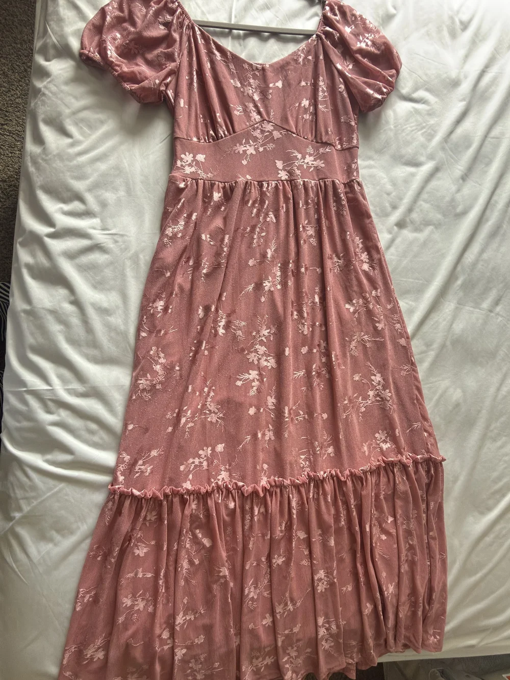 Floral Puff-Sleeve Midi Dress in Dusty Rose